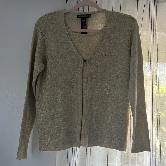 jonathan martin Tops - Knit Top and sweater set